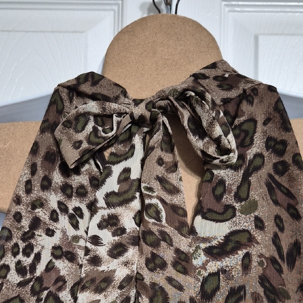 Brown Leopard Print Ruffle Blouse With Tie Back. Size L - Picture 7 of 9